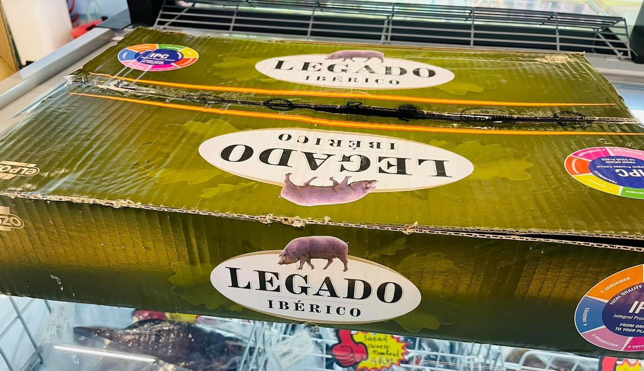 烧烤黑毛猪排骨 —— BBQ IBERICO Spare Ribs (500G)